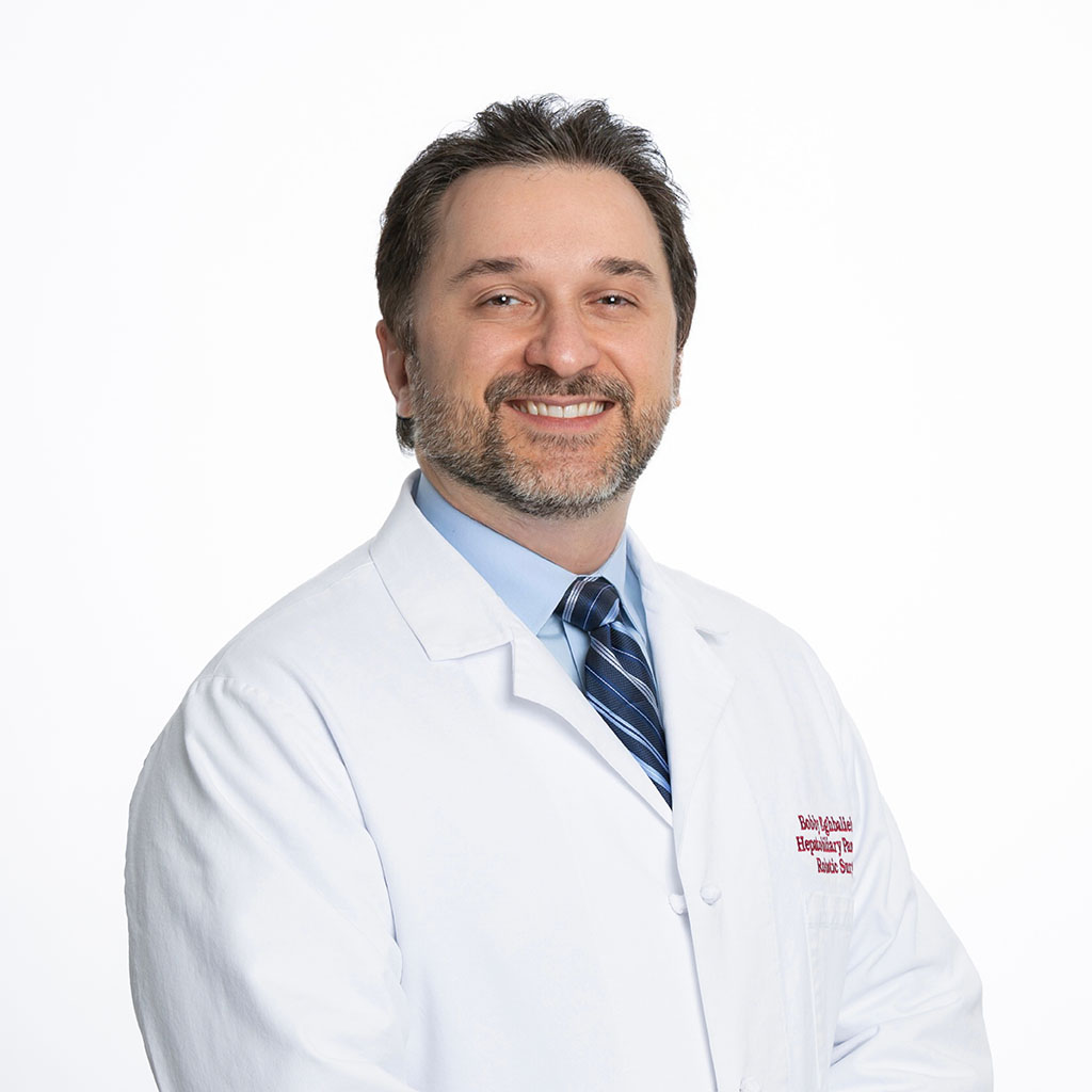 Dr. Babak Eghbalieh in white coat Dr. Babak Eghbalieh, expert in aesthetic treatments at Body Soul Nutrition Regenerative Institute.